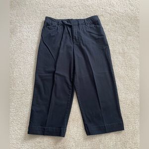 St John’s Bay Stretch Black Capri Pants - Size: 8
